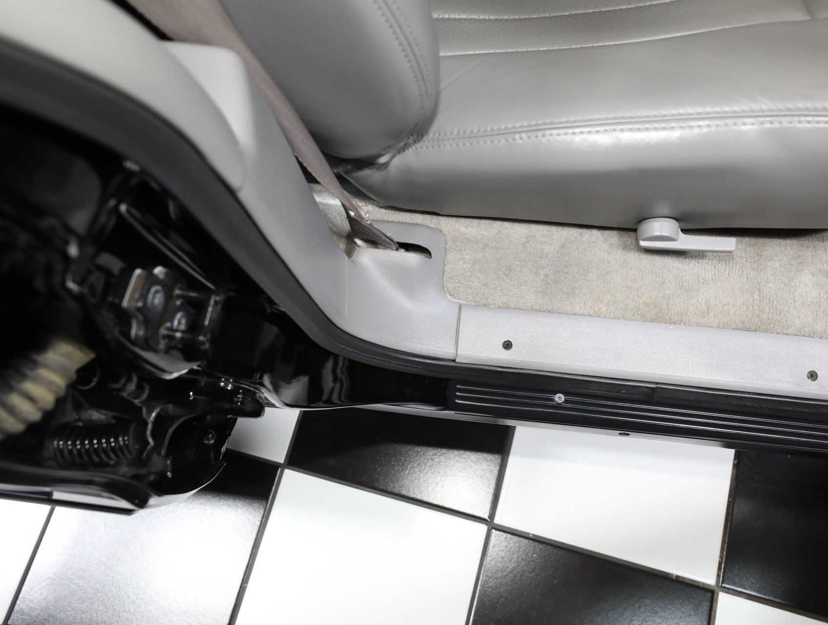 Used 1996 Chevrolet Impala SS RWD image 35