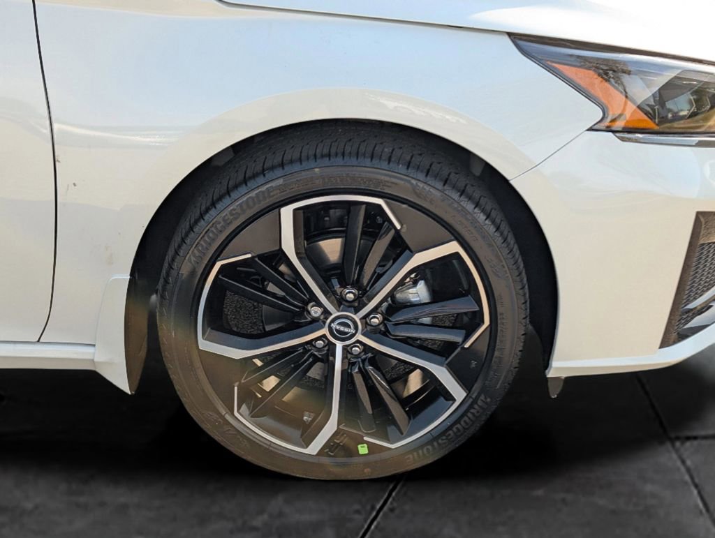 New 2025 Nissan Altima 2.5 SR w/ SR Premium Package image 10