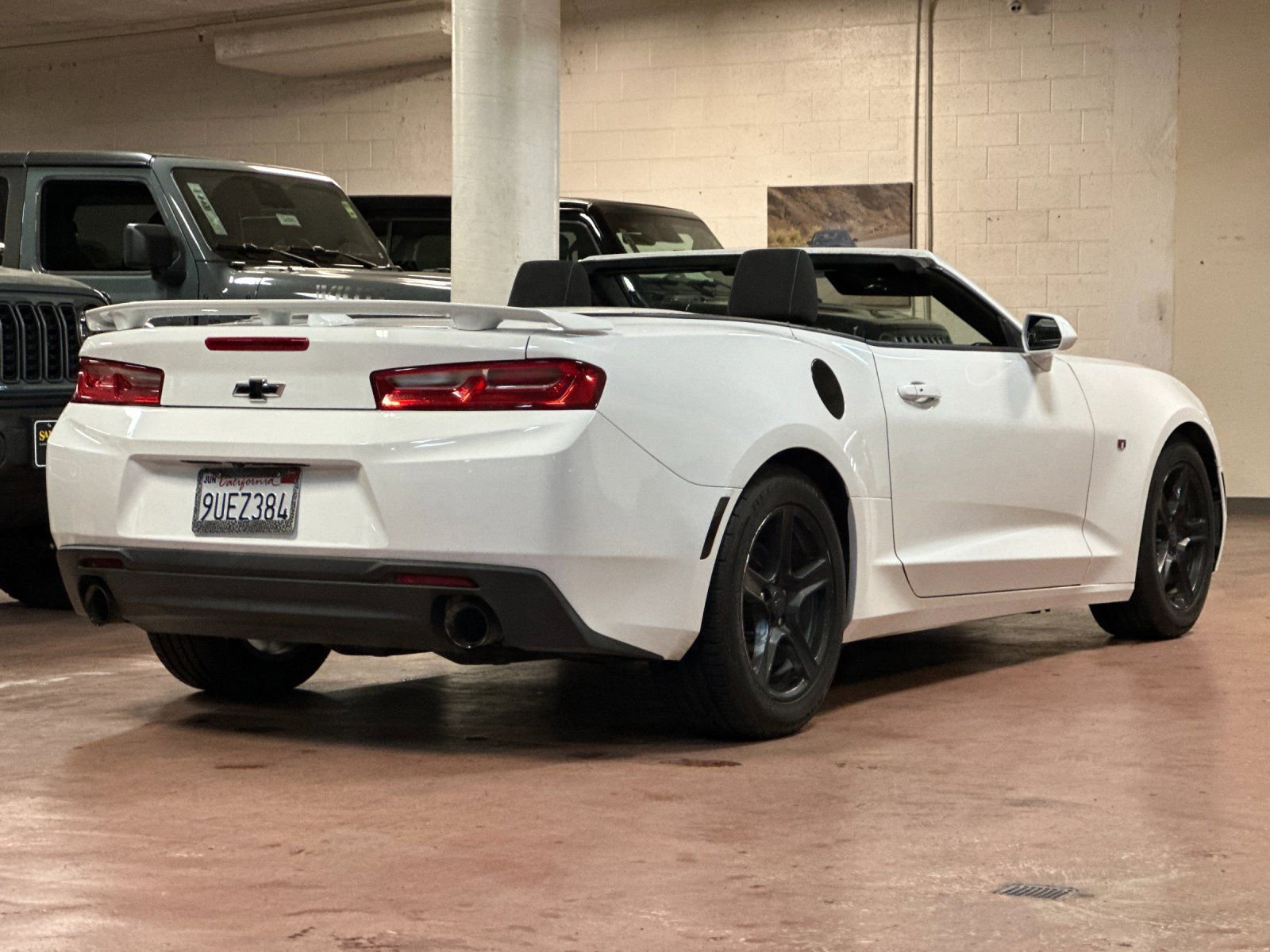 Used 2017 Chevrolet Camaro LT RWD image 5