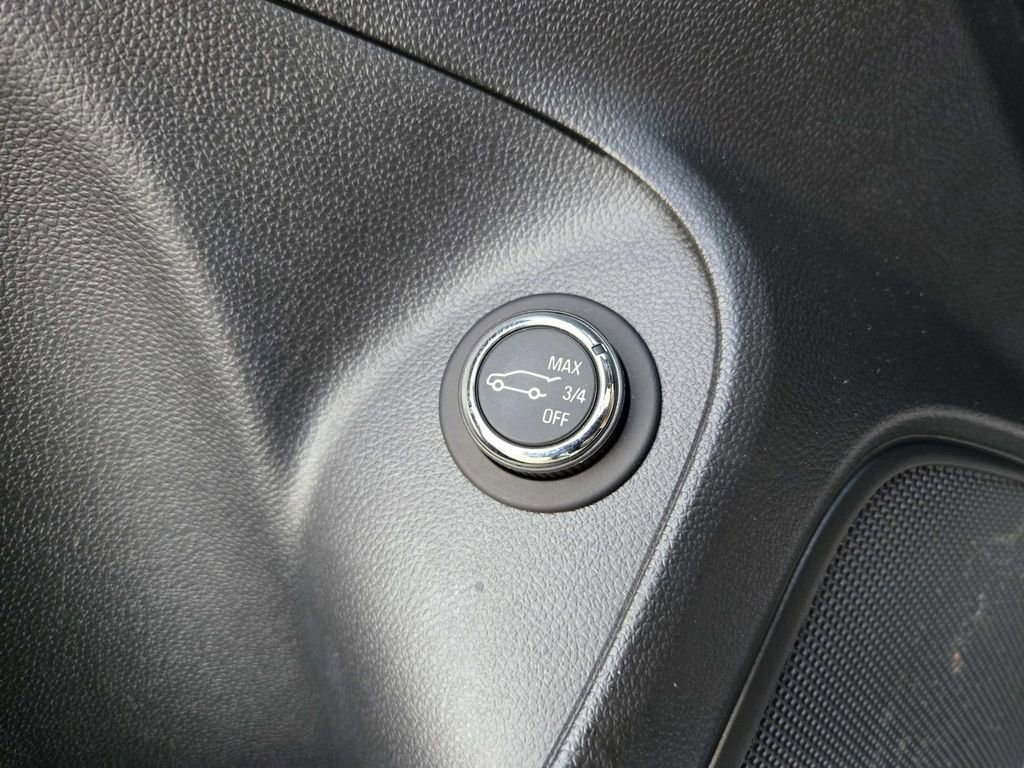 Used 2022 Buick Encore GX Select w/ Sport Touring Package image 33