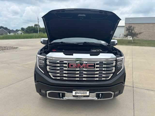 Used 2023 GMC Sierra 1500 Denali w/ Denali Reserve Package AWD/4WD image 38