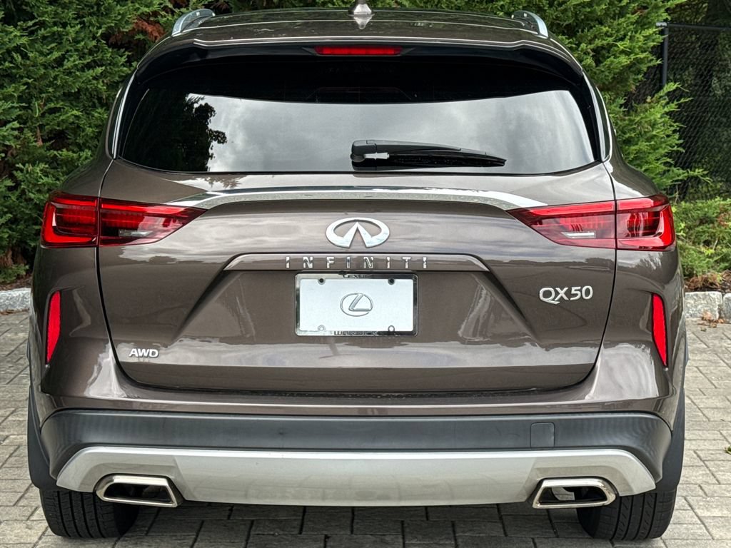 Used 2019 INFINITI QX50 Luxe w/ Navigation Package AWD/4WD image 7