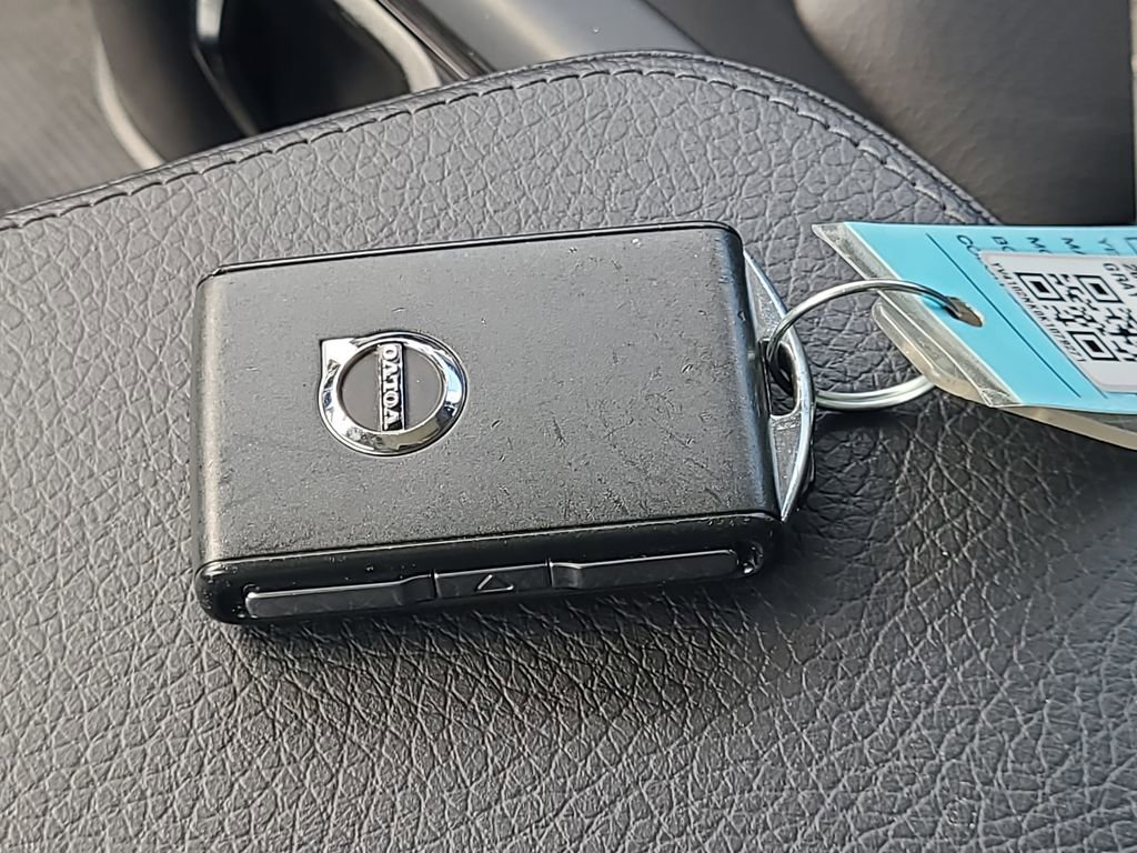 Used 2019 Volvo V90 T5 Cross Country w/ Advanced Package image 27