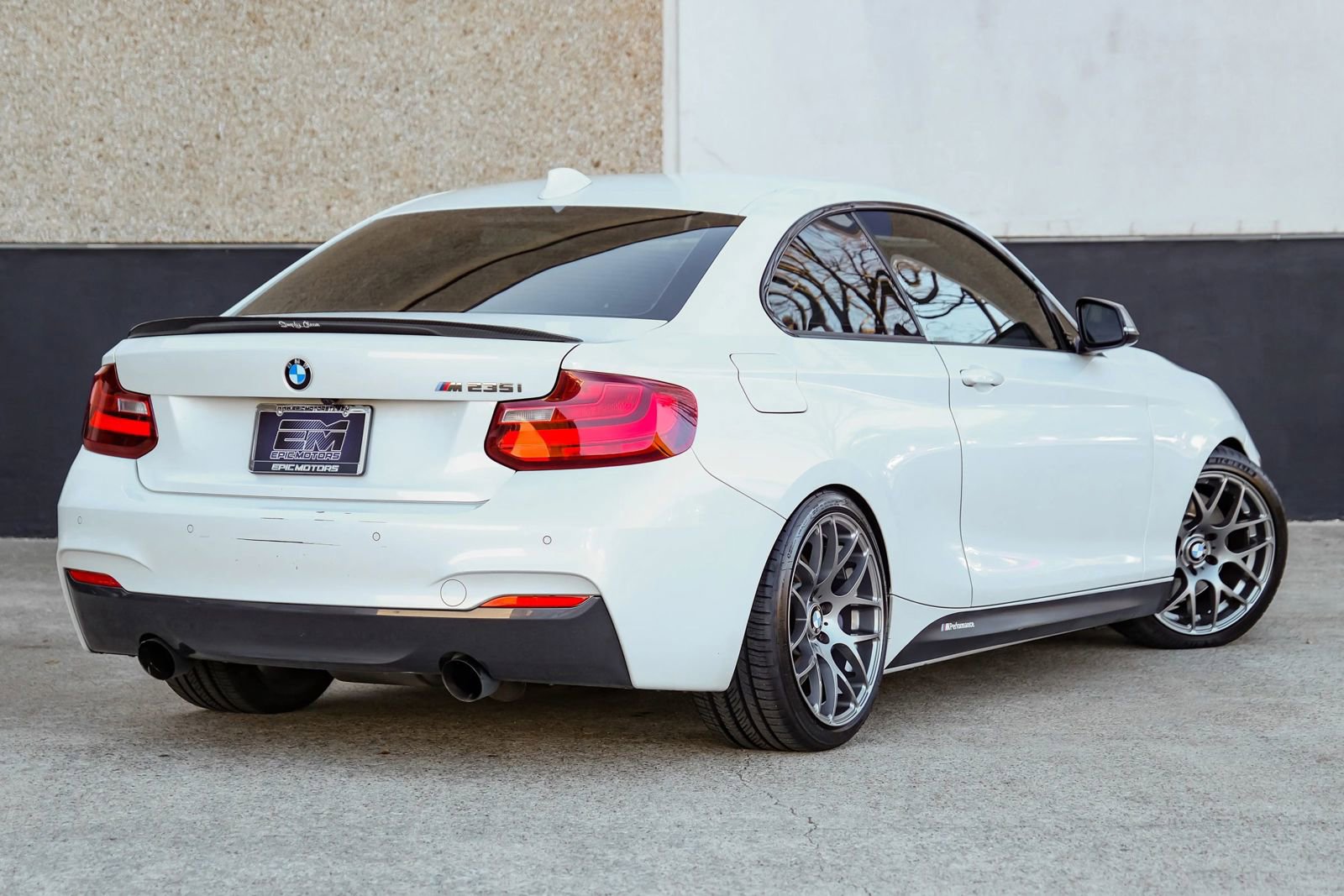 Used 2015 BMW M235i Coupe image 10