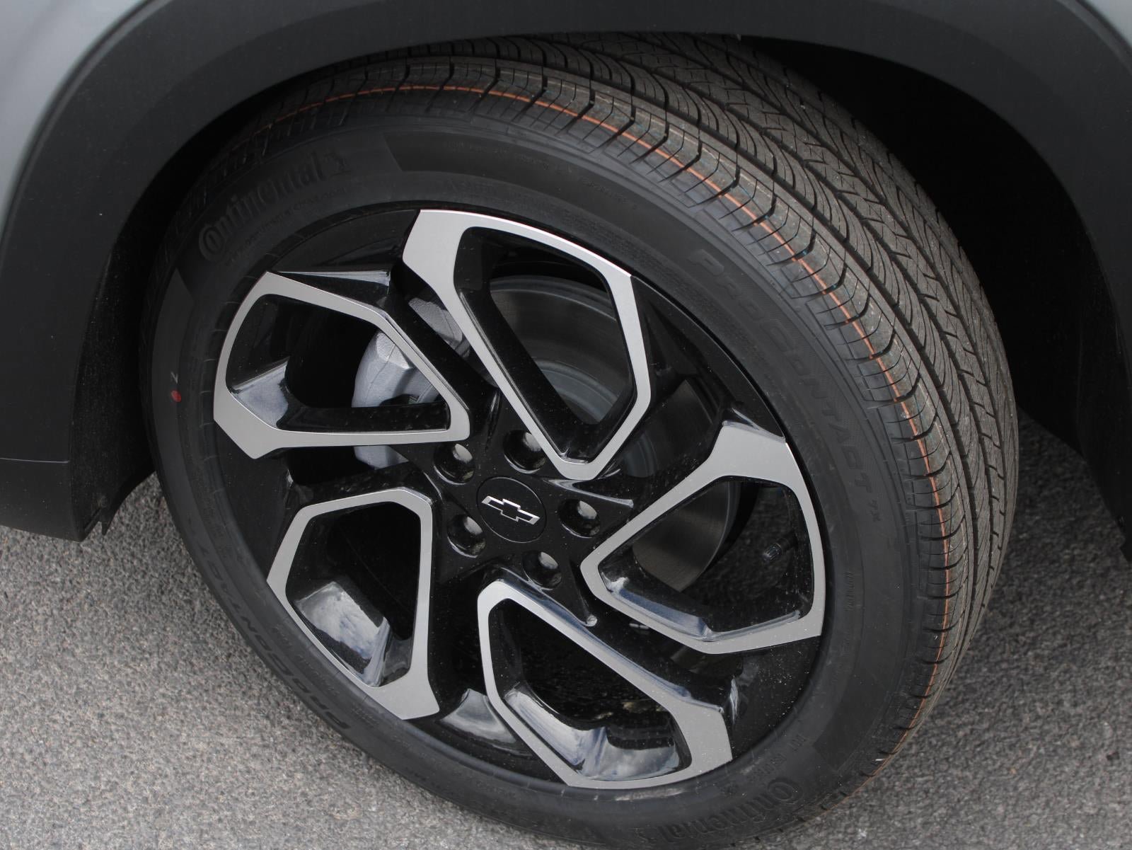 New 2026 Chevrolet Trax RS w/ Driver Confidence Package FWD image 17
