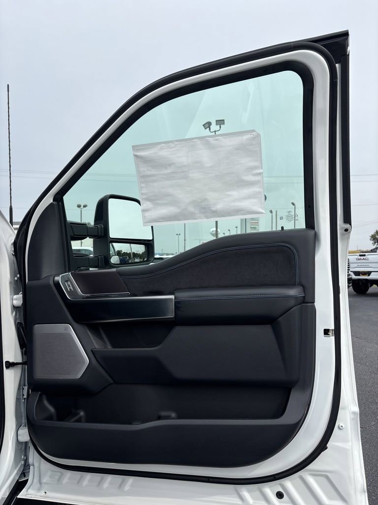 New 2026 Ford F350 Platinum image 39