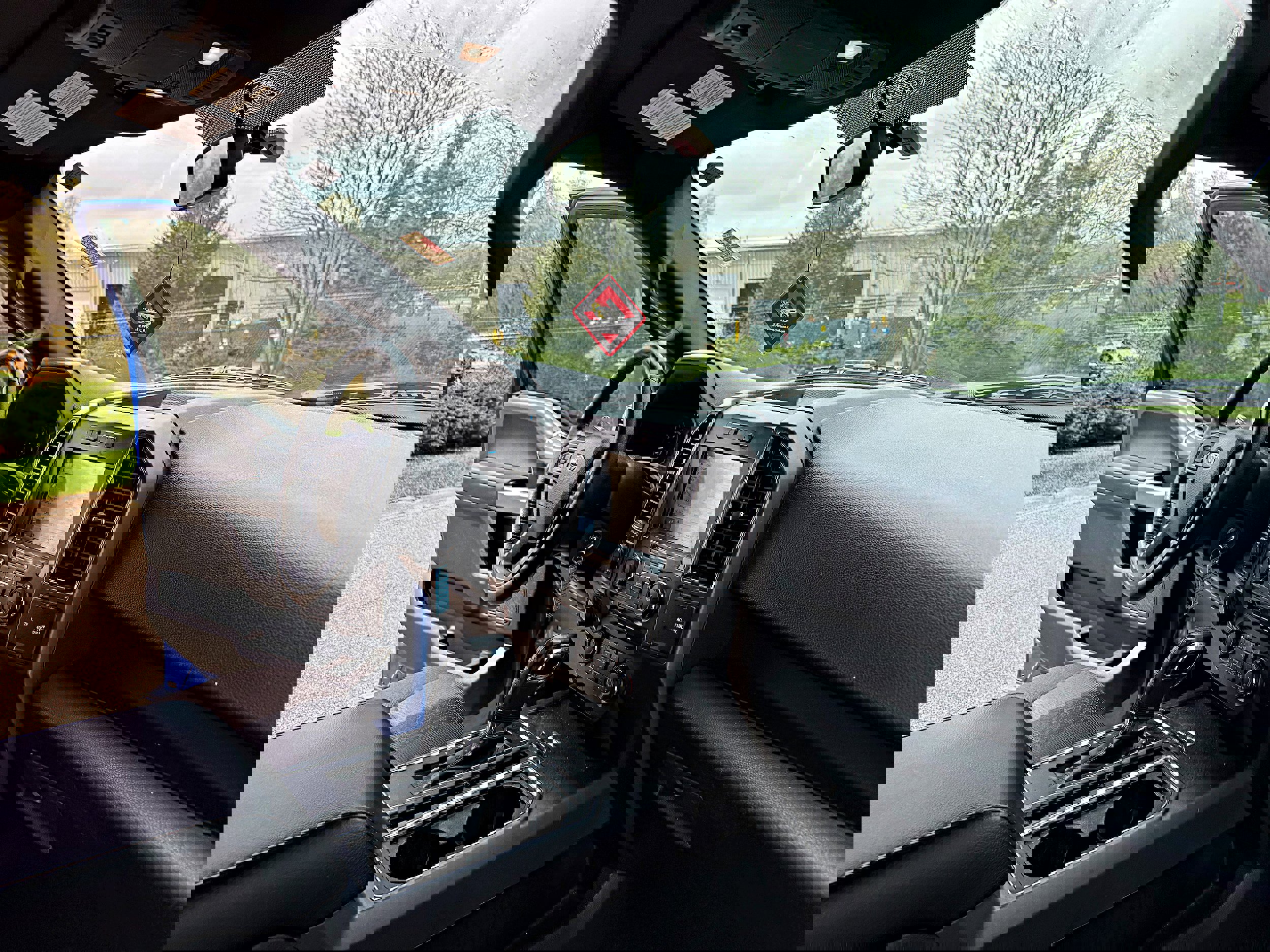 Used 2018 Ford F150 XLT w/ Equipment Group 302A Luxury AWD/4WD image 18