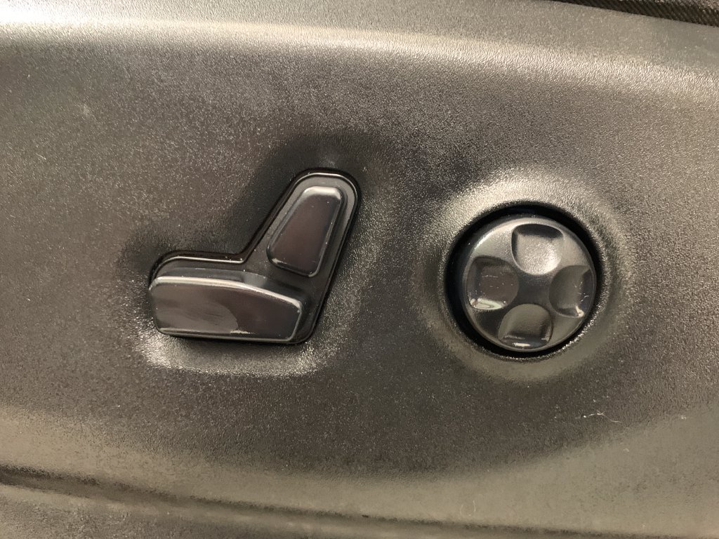 Used 2019 Chrysler Pacifica Limited FWD image 5