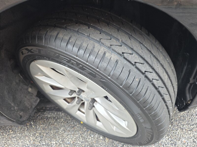 Used 2012 Tesla Model S Signature Performance RWD image 36