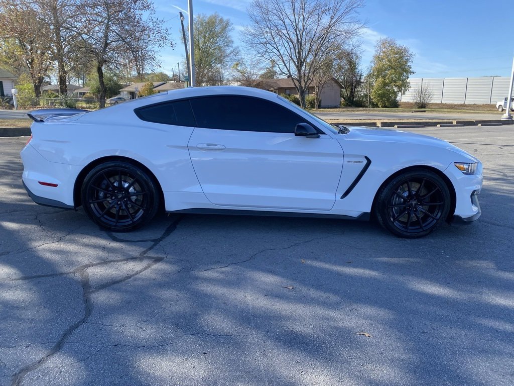 Used 2018 Ford Mustang Shelby GT350 w/ Convenience Package image 8