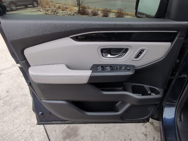 Used 2023 Honda Pilot EX-L image 10