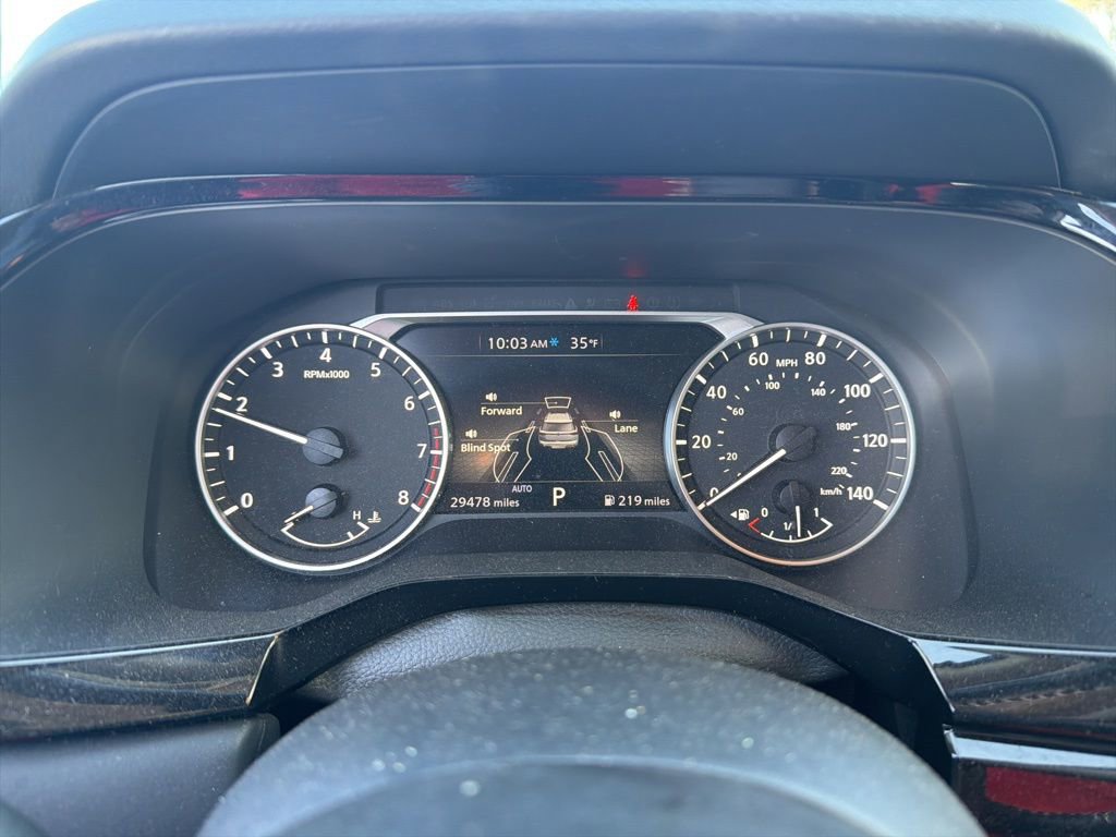 Used 2024 Nissan Pathfinder SV w/ SV Premium Package image 10