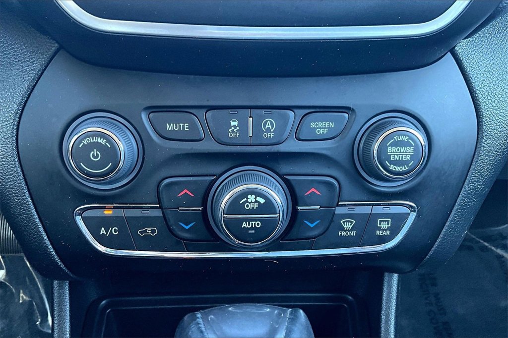 Used 2022 Jeep Cherokee Latitude Lux image 31