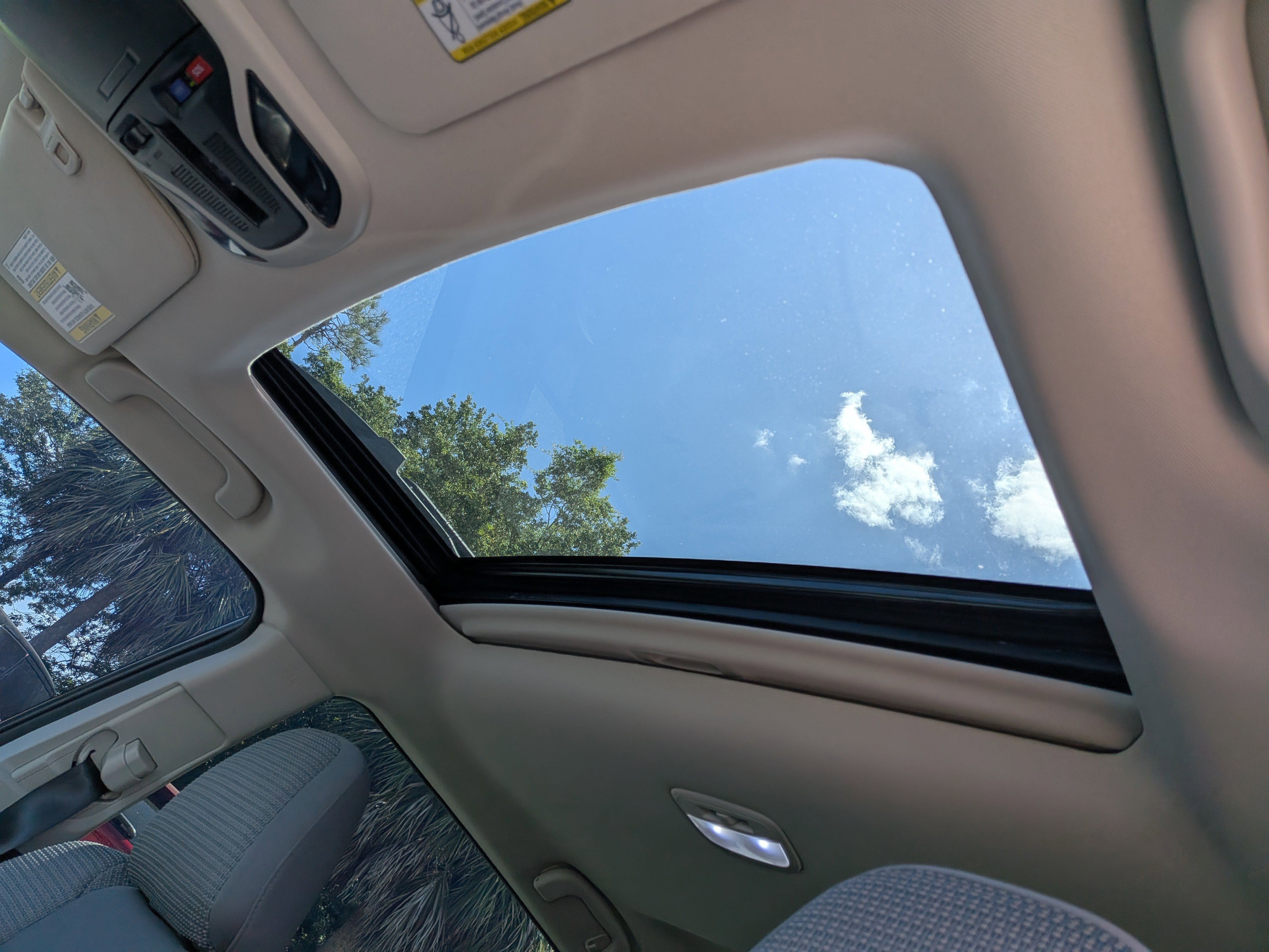 Used 2025 Subaru Outback Premium image 23