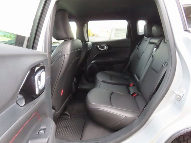 New 2026 Jeep Compass Trailhawk w/ Trailer Tow Group image 20