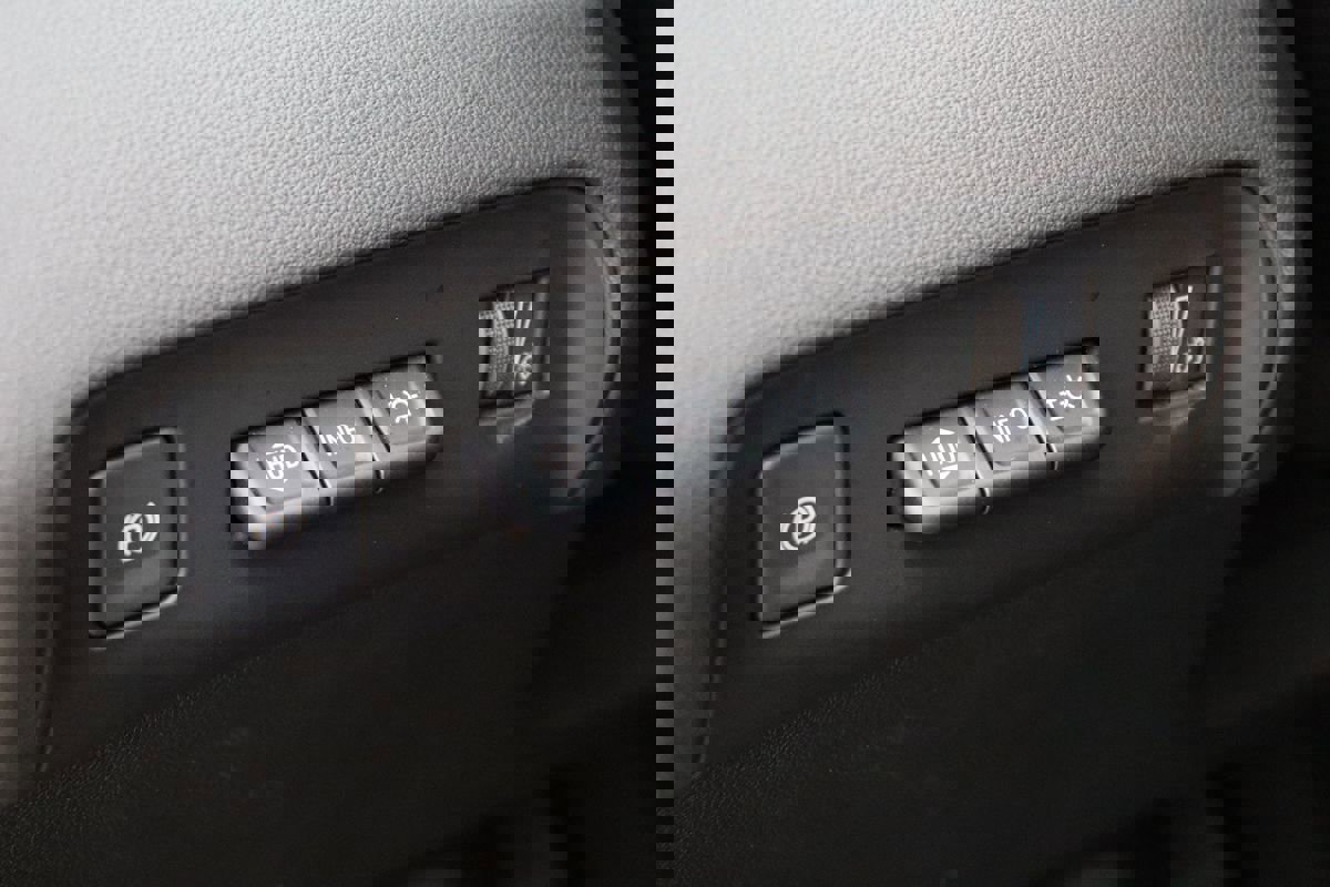 Used 2022 Buick Enclave Premium w/ Experience Buick Package image 19