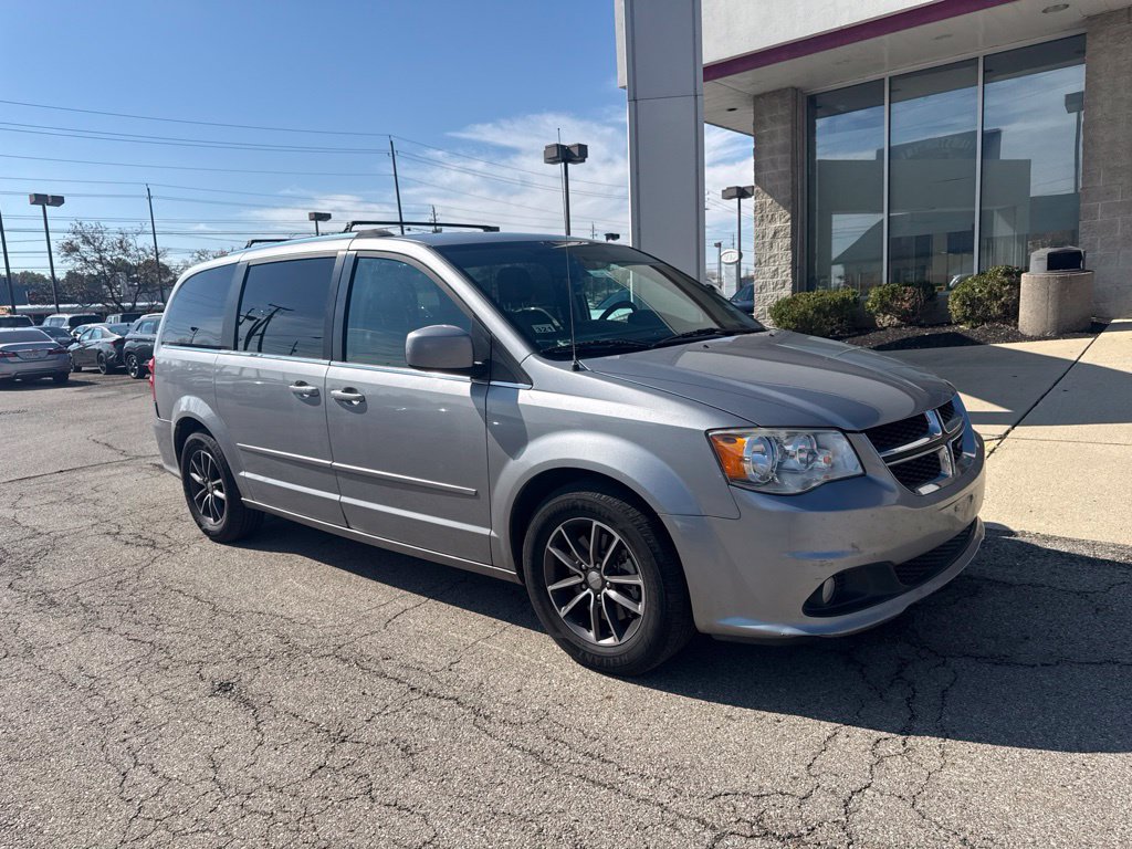 Used 2016 Dodge Grand Caravan SXT FWD image 7