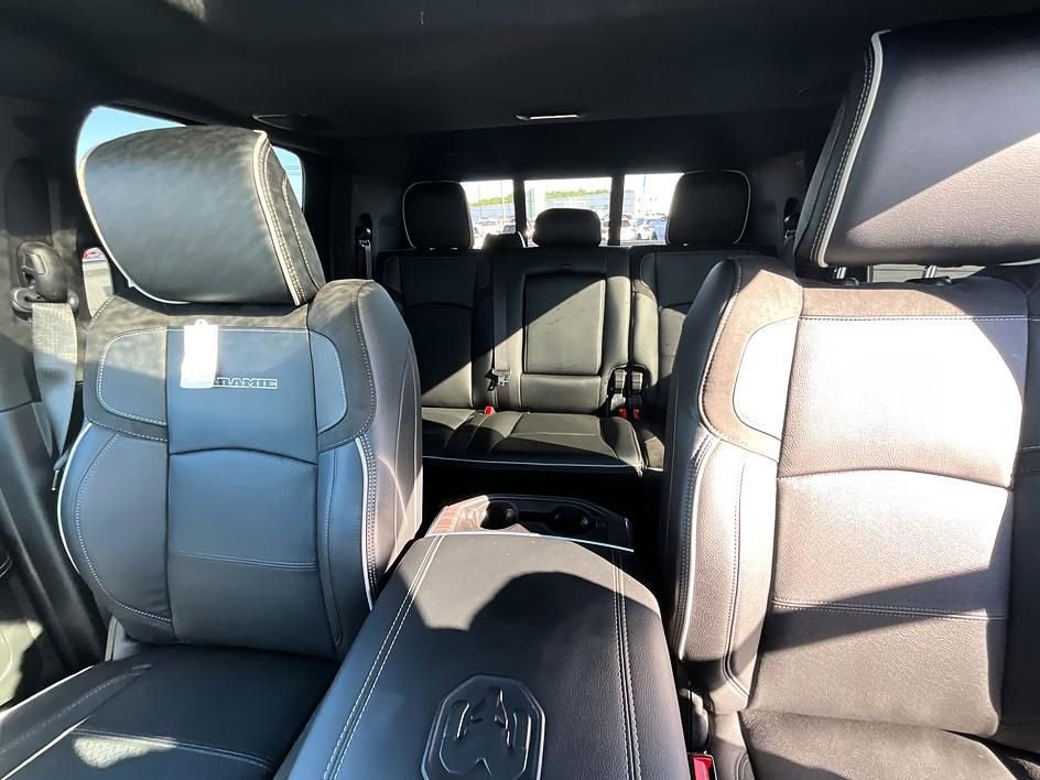 New 2026 RAM 3500 Laramie AWD/4WD image 37