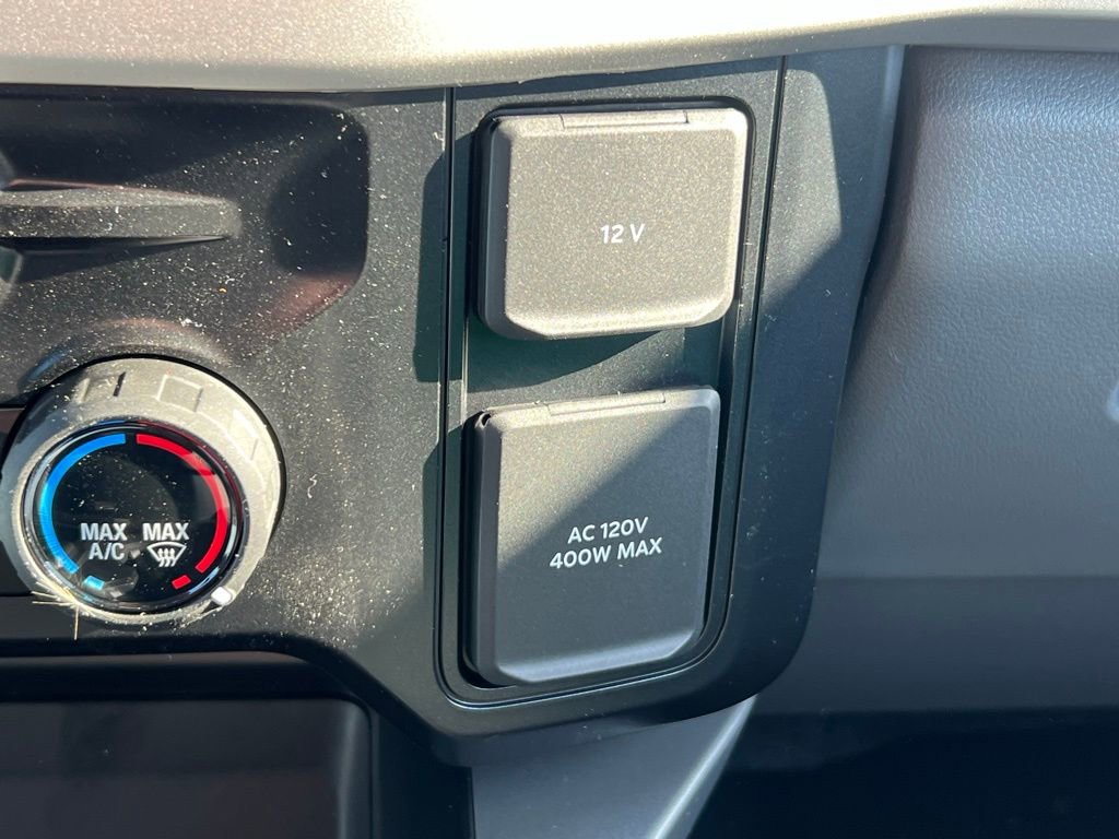 New 2026 Ford F350 XLT w/ XLT Premium Package image 31