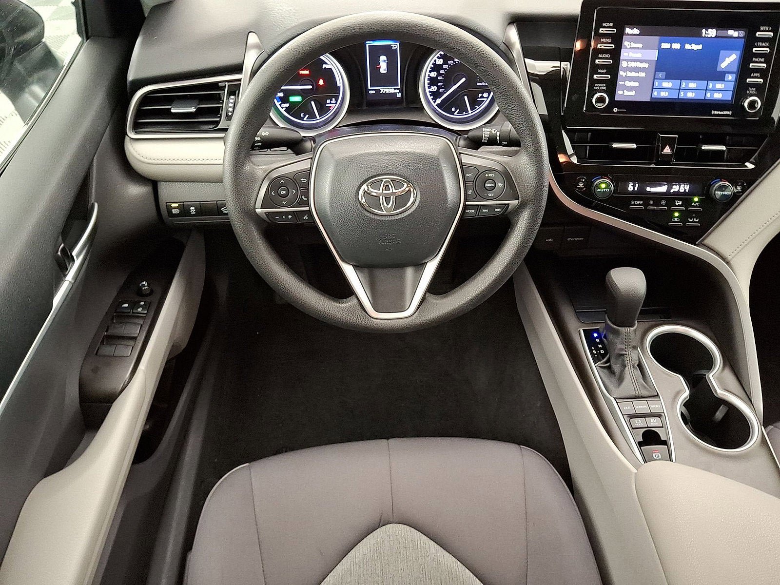 Used 2021 Toyota Camry LE FWD image 12