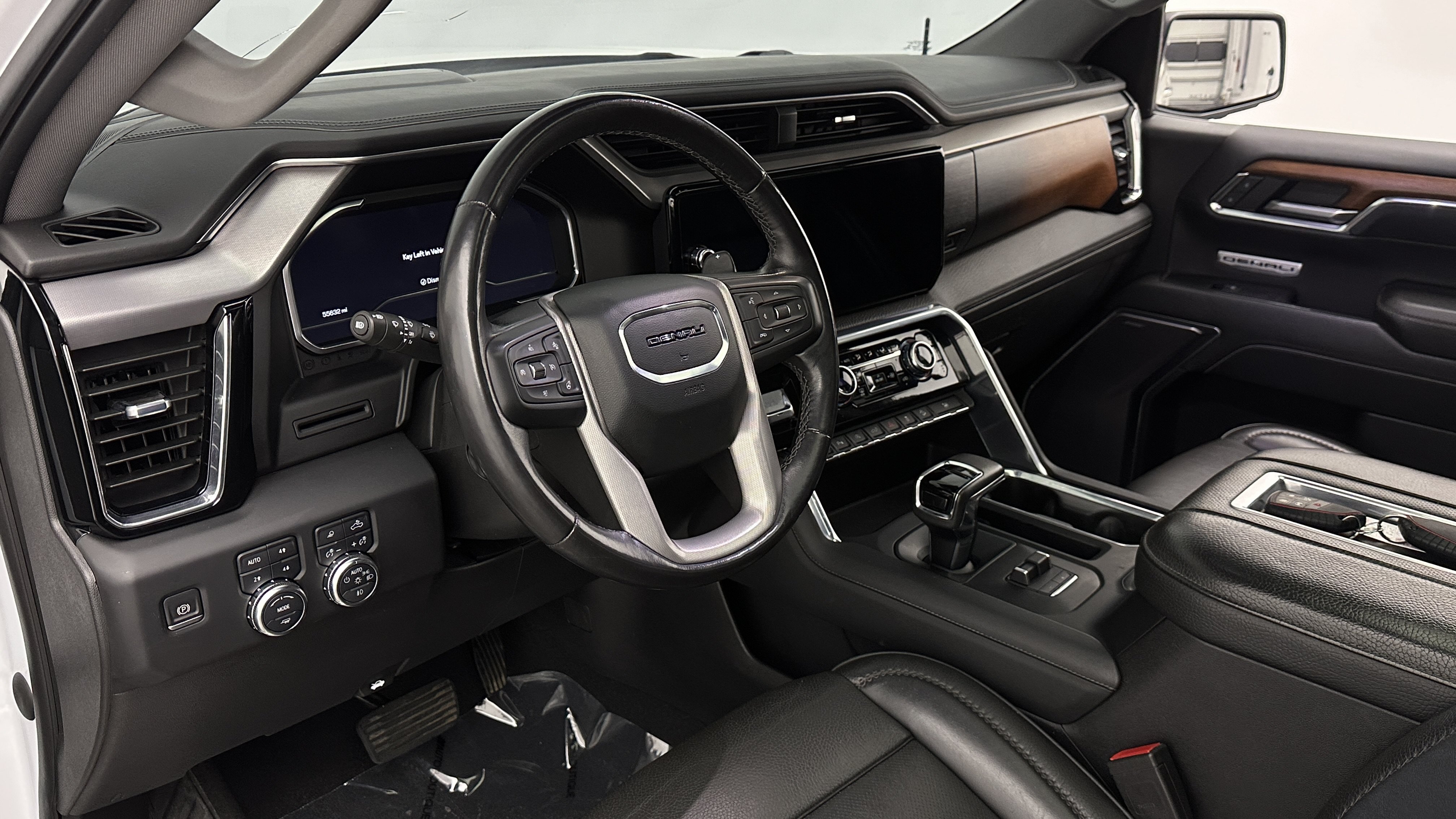 Used 2022 GMC Sierra 1500 Denali AWD/4WD image 12