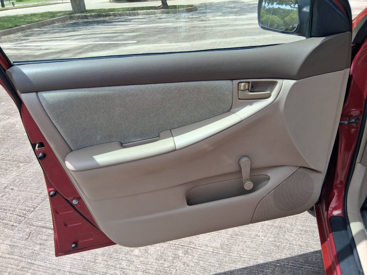 Used 2005 Toyota Corolla CE FWD image 27