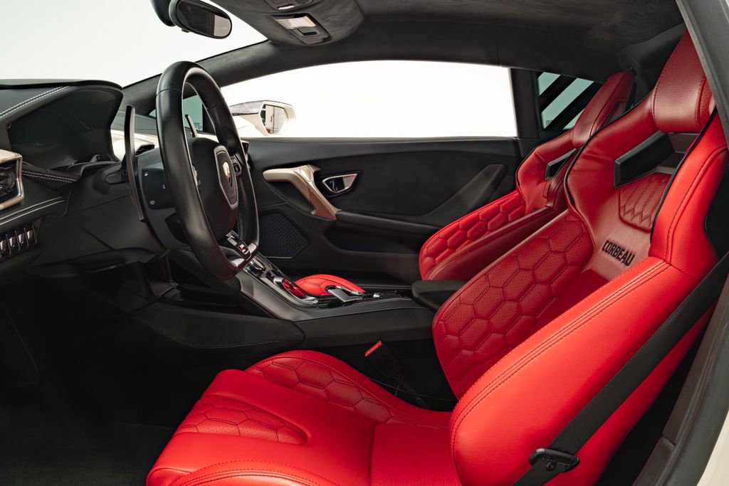 Used 2015 Lamborghini Huracan LP 610-4 image 12