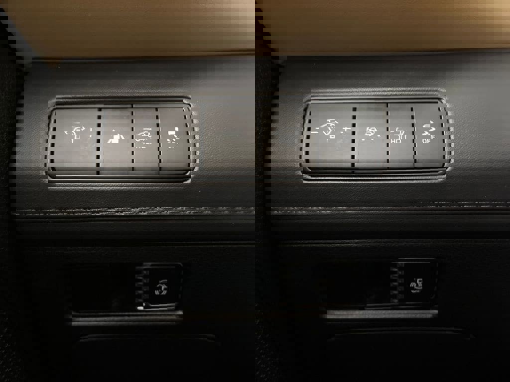 Certified 2023 Hyundai Santa Fe Calligraphy image 30