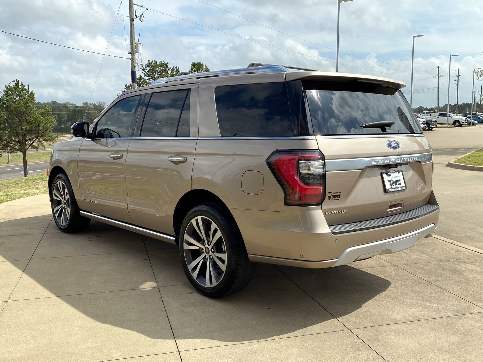 Used 2020 Ford Expedition Platinum image 4