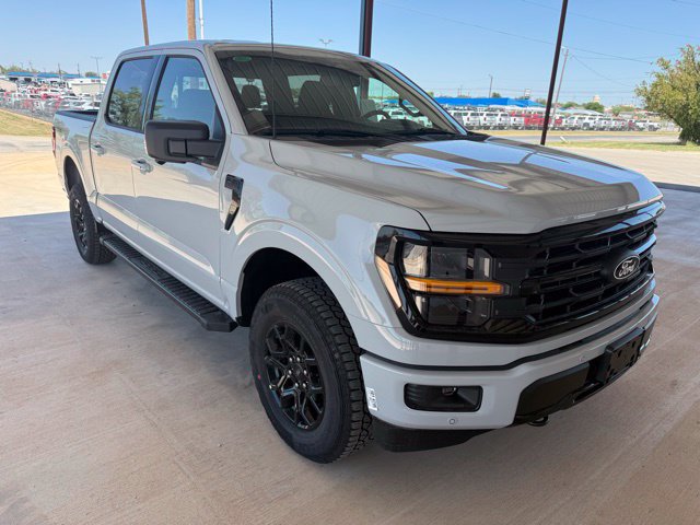 New 2026 Ford F150 XLT w/ Equipment Group 302A MID
