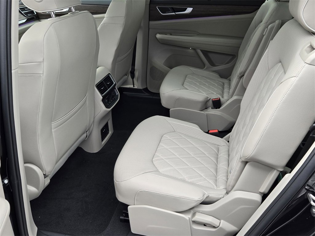 New 2026 Volkswagen Atlas SEL Premium R-Line image 8