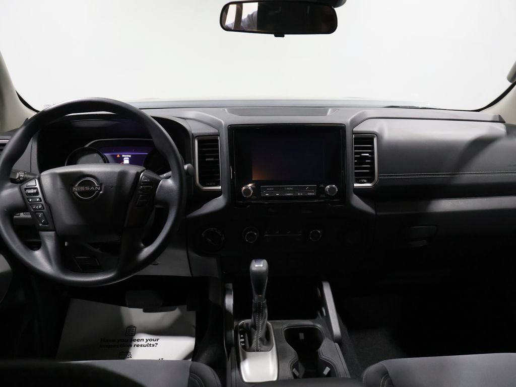 Used 2024 Nissan Frontier SV AWD/4WD image 16