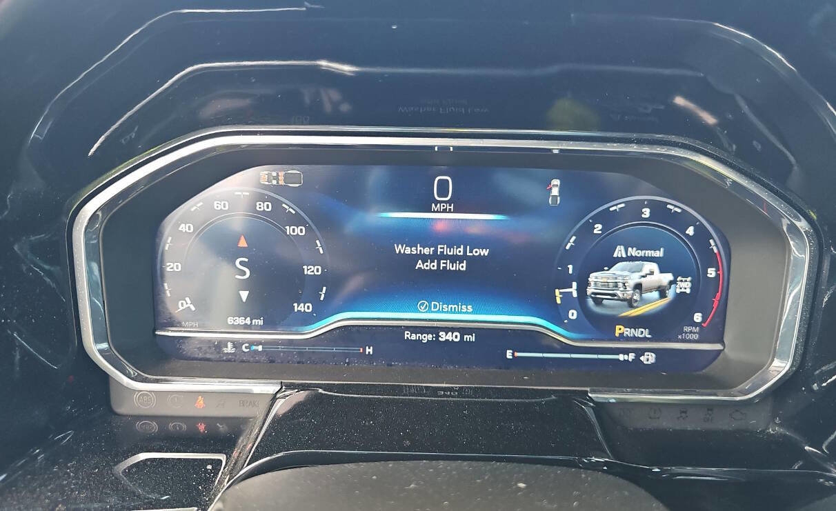 Used 2025 Chevrolet Silverado 3500 LT w/ Convenience Package image 10