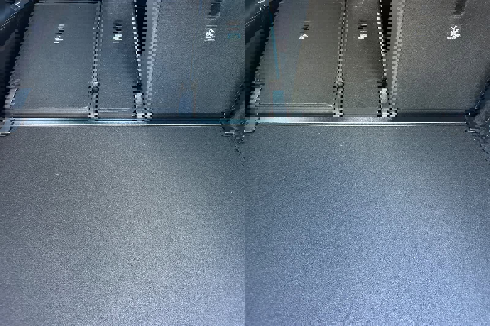 New 2025 Mercedes-Benz GLB 250 image 14