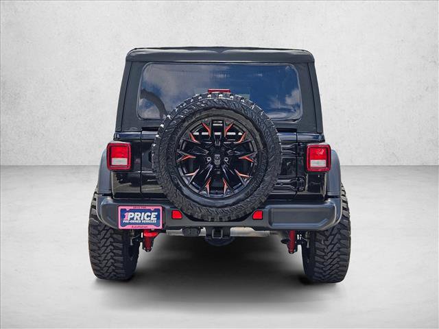 Used 2022 Jeep Wrangler Unlimited Rubicon w/ Cold Weather Group AWD/4WD image 7