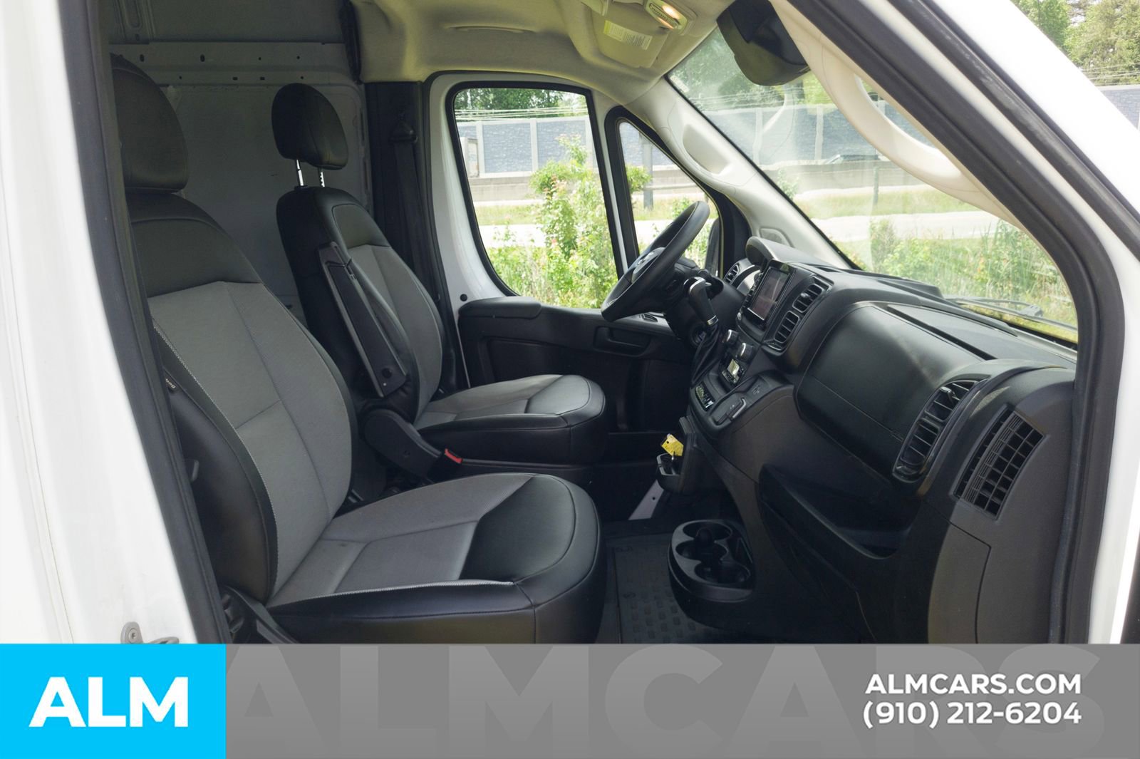 Used 2023 RAM ProMaster 2500 FWD image 17