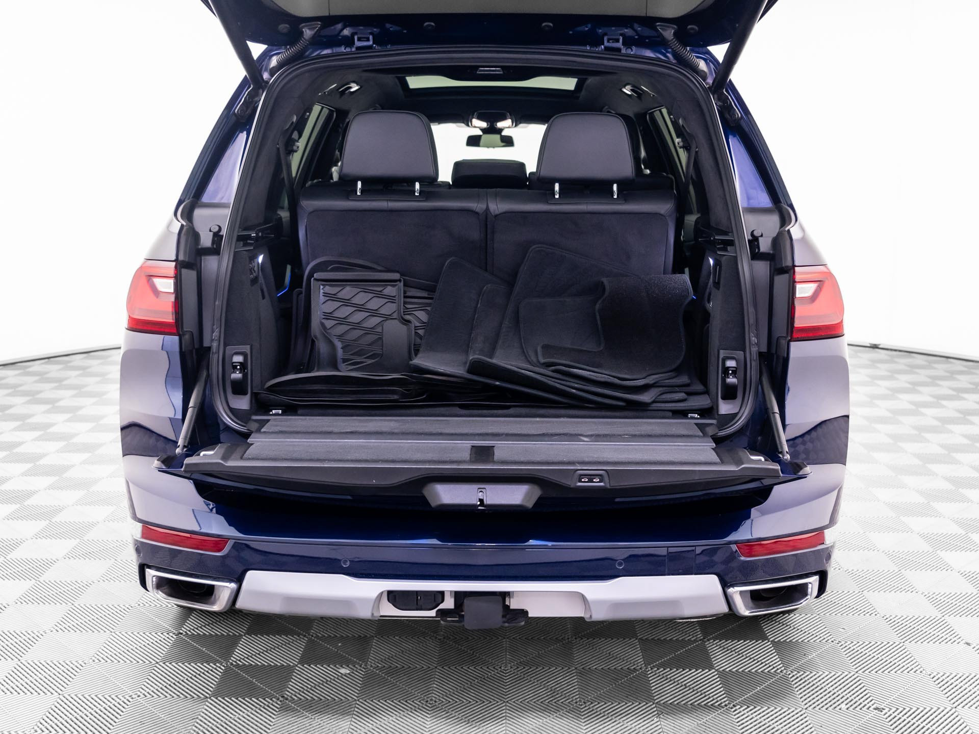 Used 2021 BMW X7 xDrive40i w/ Executive Package 2 AWD/4WD image 38