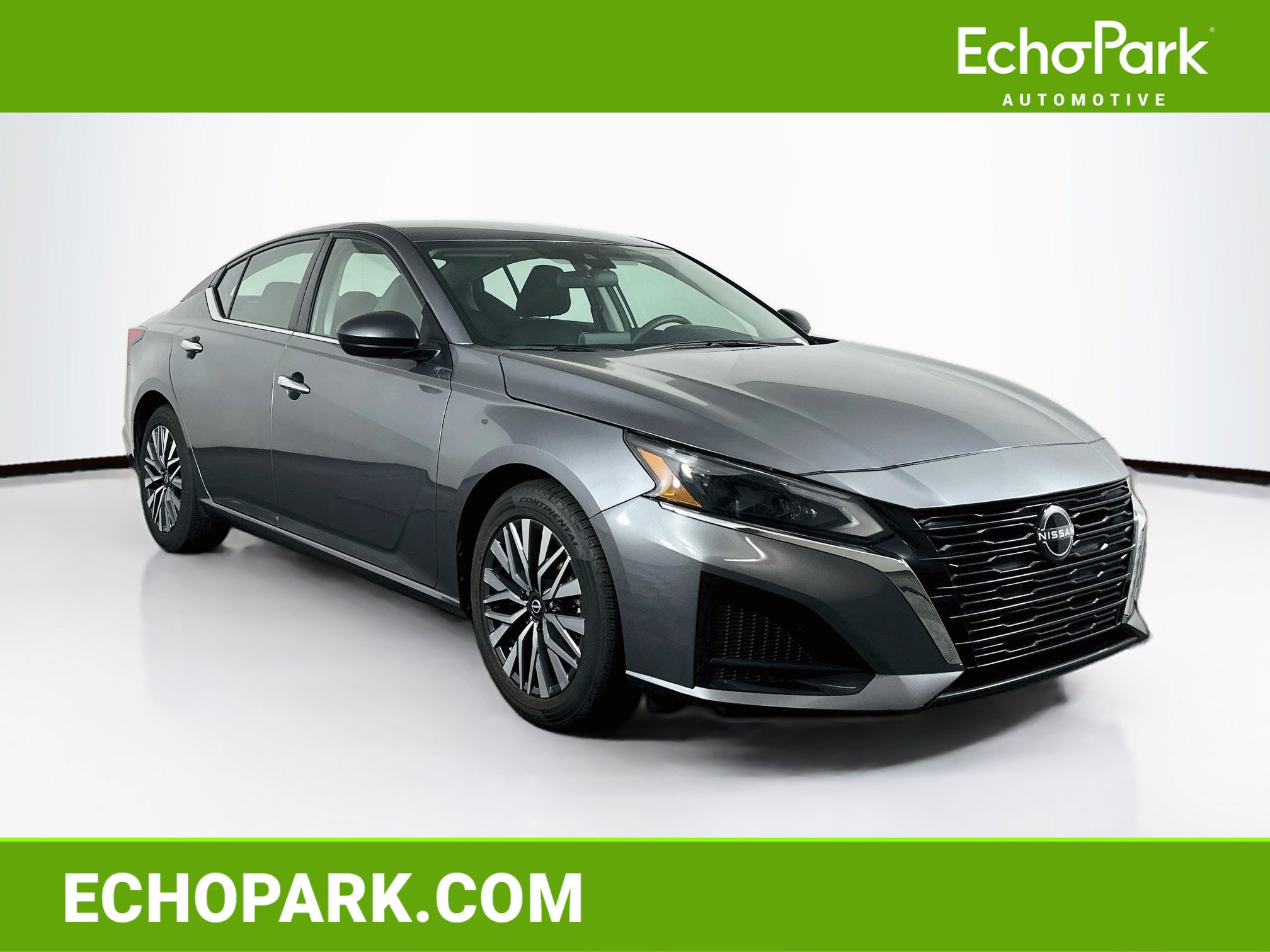 Used 2024 Nissan Altima 2.5 SV FWD image 1