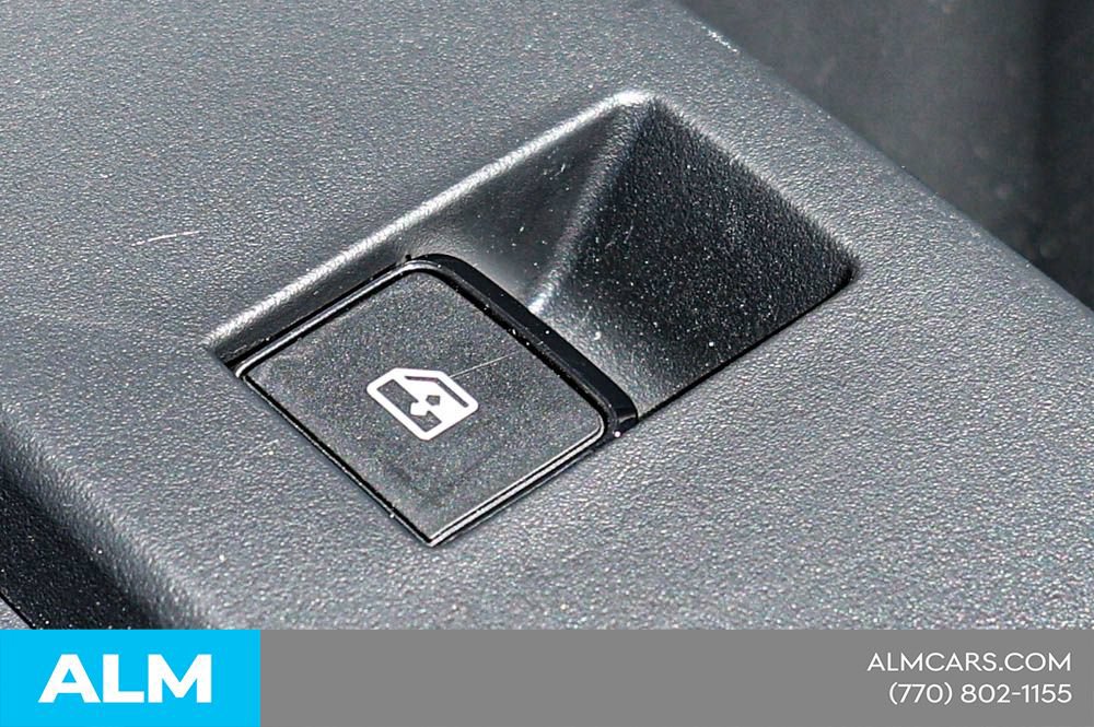 Used 2024 Nissan Pathfinder SV FWD image 56