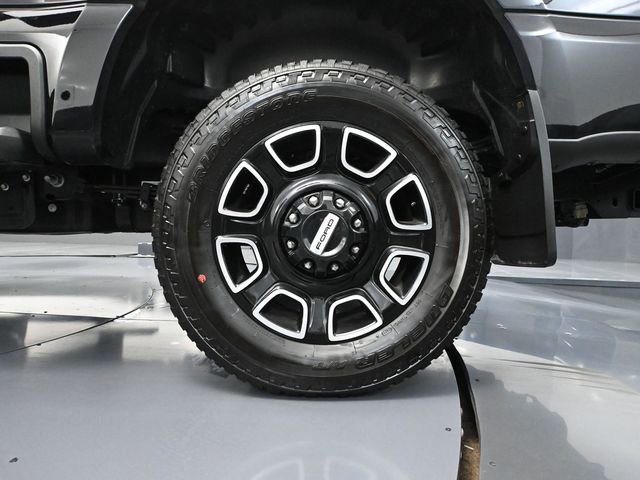 Used 2025 Ford F250 Platinum image 14