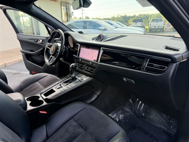 Used 2021 Porsche Macan AWD/4WD image 12