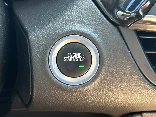 Used 2019 Buick Envision Essence FWD image 32