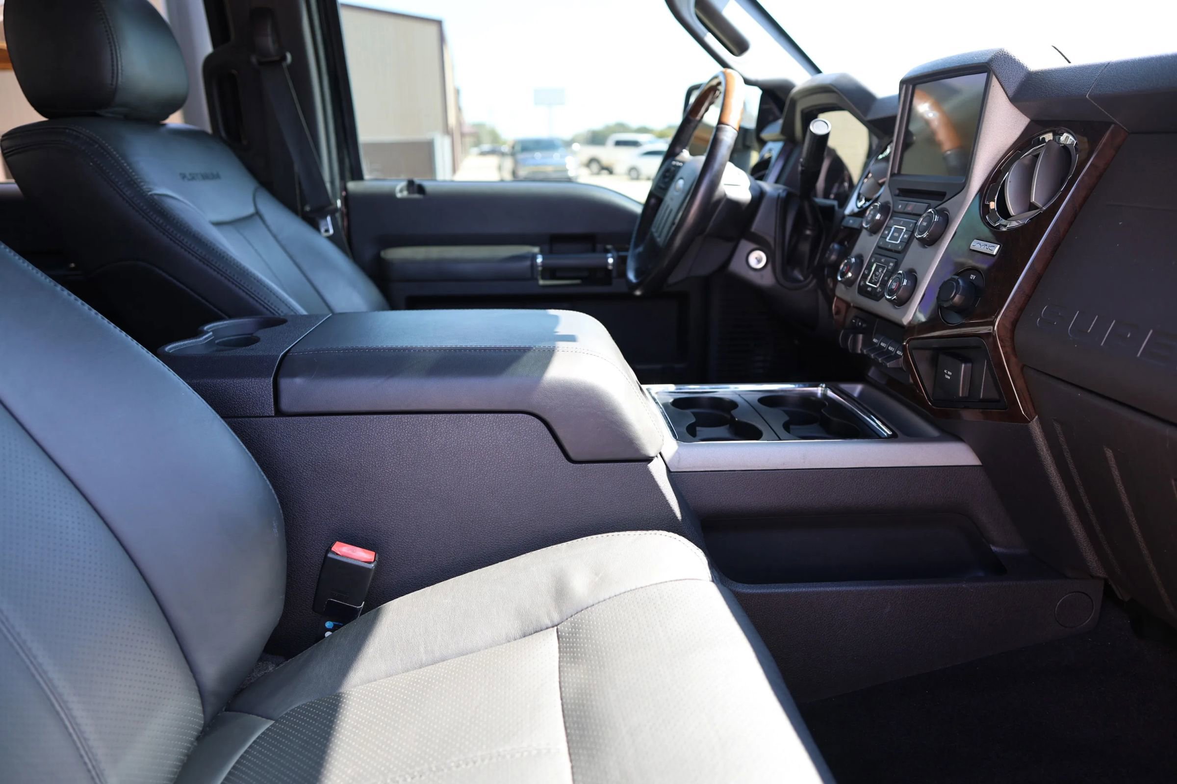 Used 2015 Ford F350 Platinum image 48