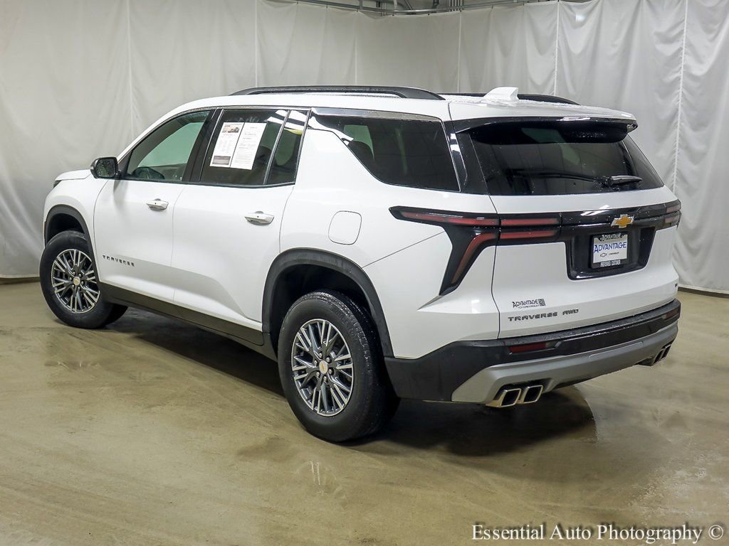 Certified 2024 Chevrolet Traverse LT image 8