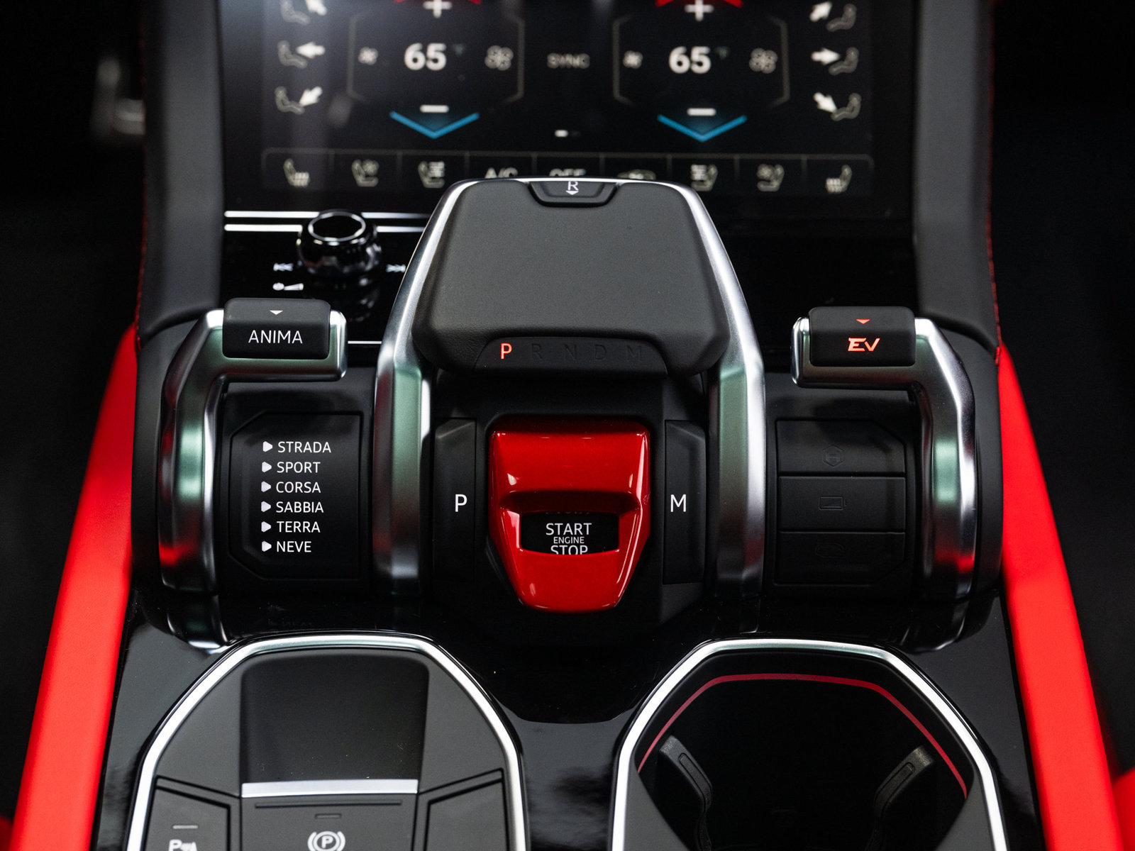 Used 2025 Lamborghini Urus SE AWD/4WD image 84
