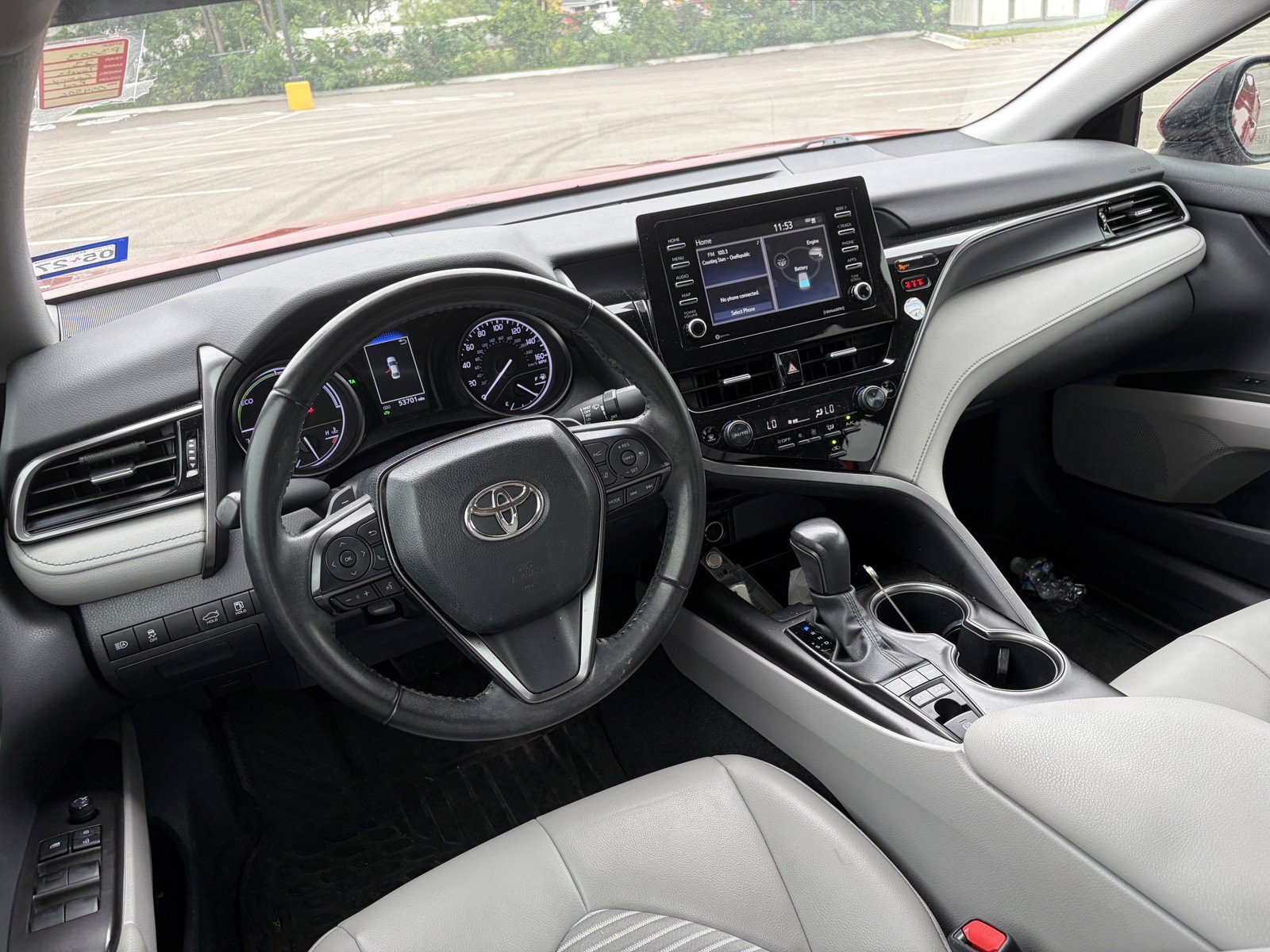 Used 2023 Toyota Camry SE FWD image 10