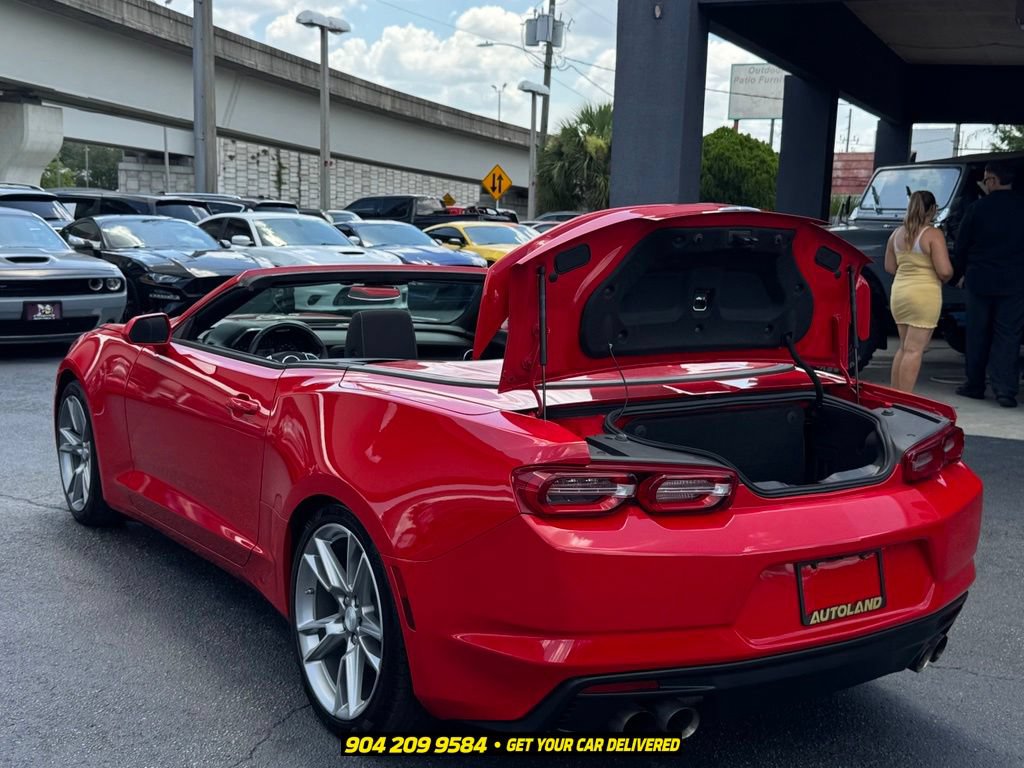 Used 2020 Chevrolet Camaro LT RWD image 26