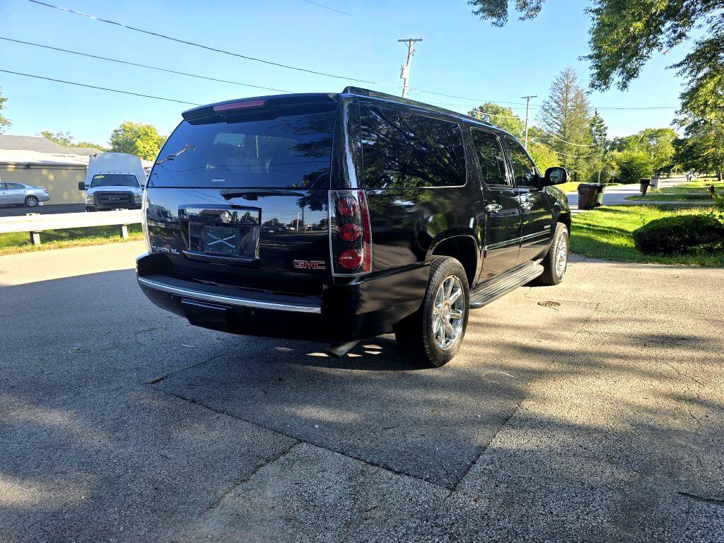 Used 2013 GMC Yukon XL Denali image 3