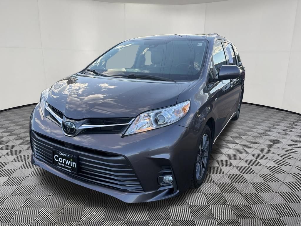 Used 2020 Toyota Sienna XLE w/ XLE Navigation Package AWD/4WD image 3