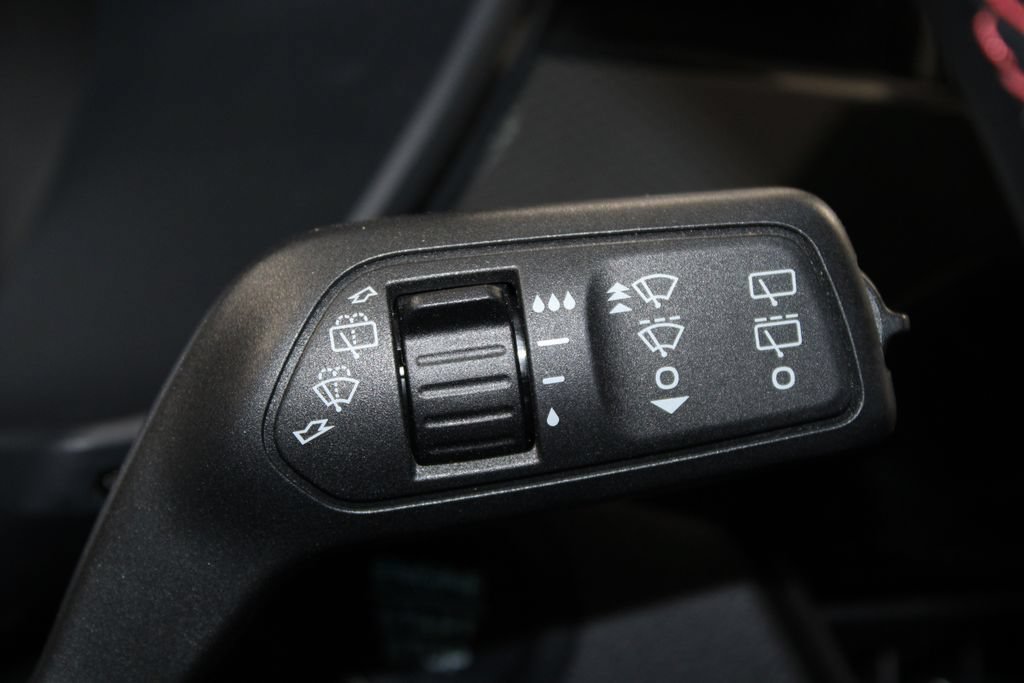 Used 2025 Ford Escape ST-Line AWD/4WD image 37